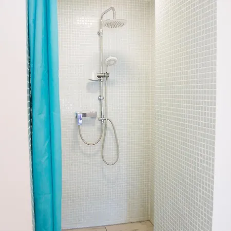 Lazytown ゲストハウス ポゴジェリツァ